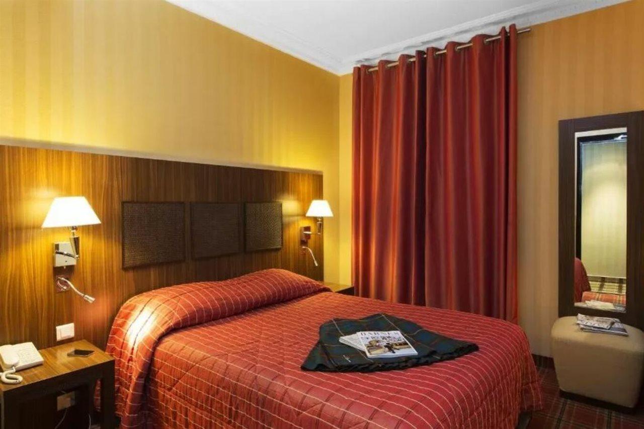 Hotel Brittany Paris Bagian luar foto