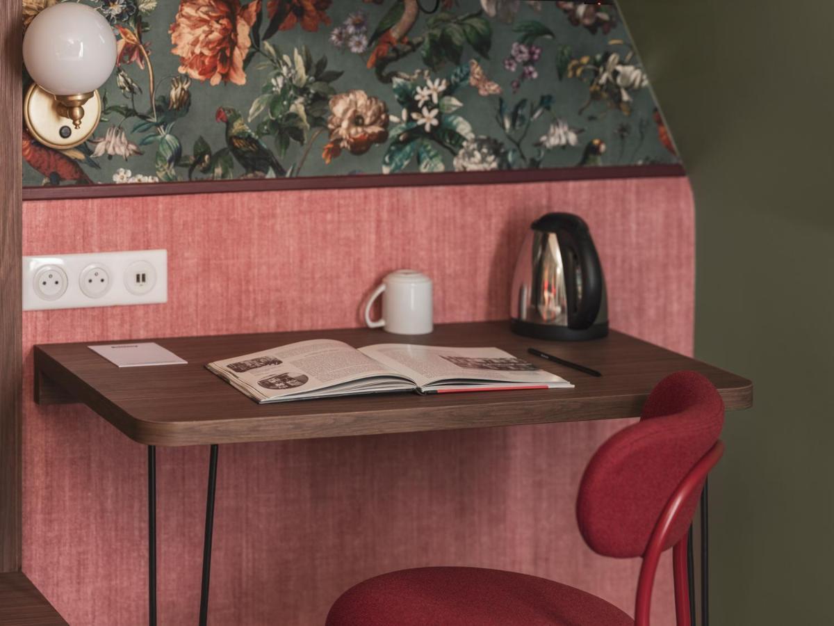 Hotel Brittany Paris Bagian luar foto