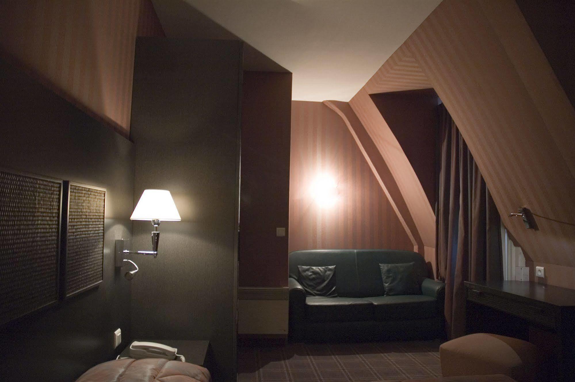 Hotel Brittany Paris Ruang foto